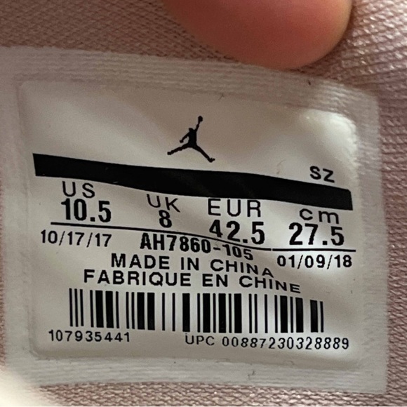 Jordan 11 Retro Low Rose Gold - Picture 5 of 9